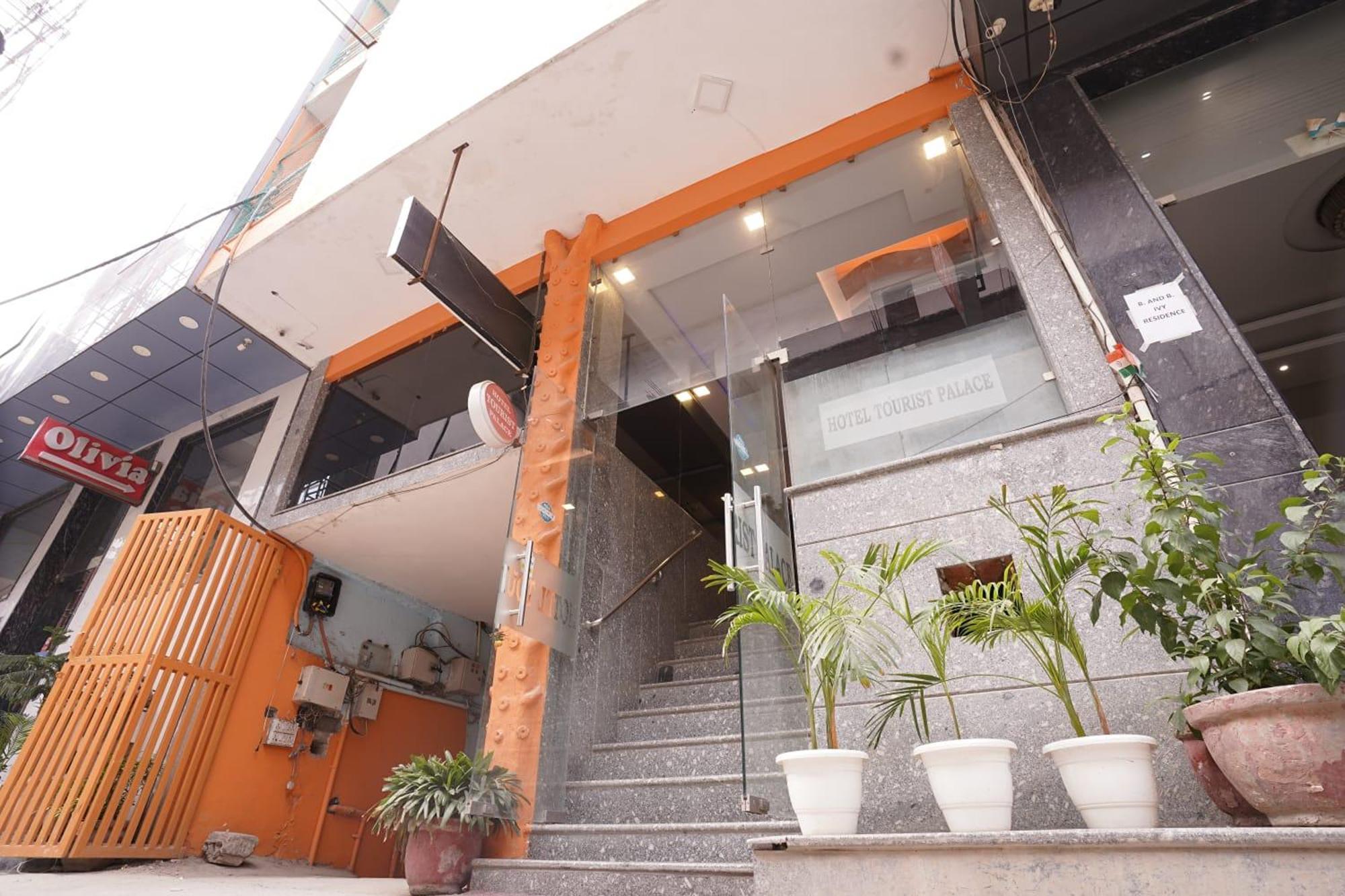 ניו דלהי Hotel Tourist Palace מראה חיצוני תמונה
