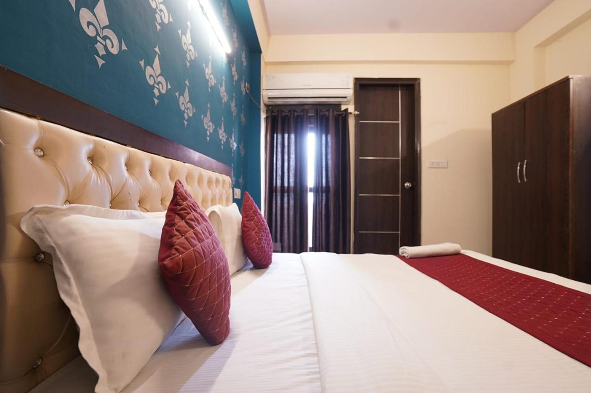 ניו דלהי Hotel Tourist Palace מראה חיצוני תמונה