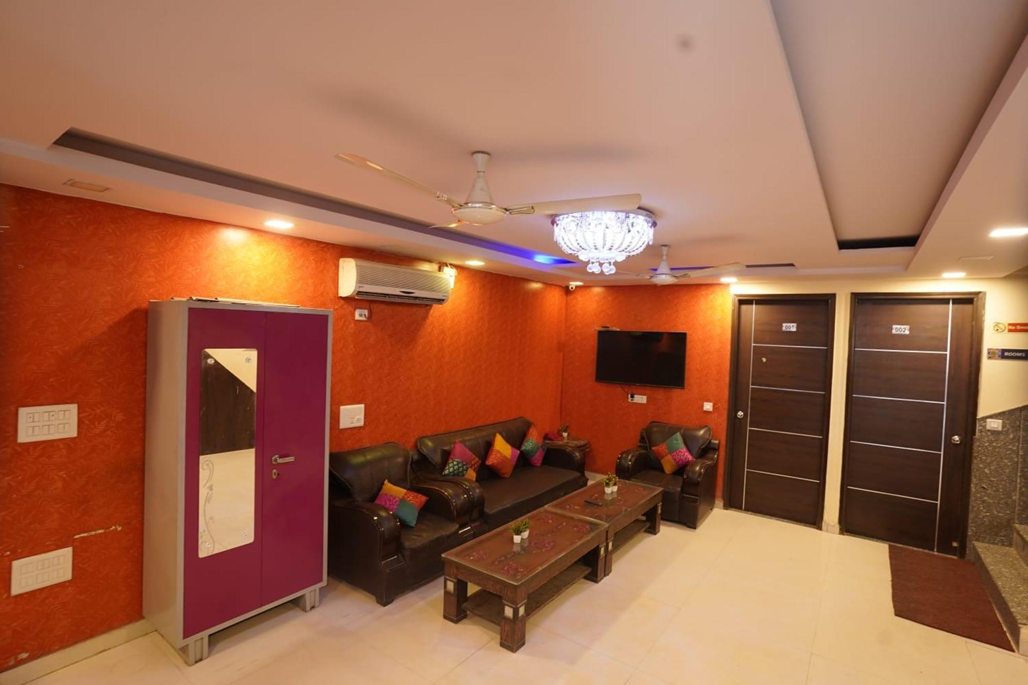 ניו דלהי Hotel Tourist Palace מראה חיצוני תמונה
